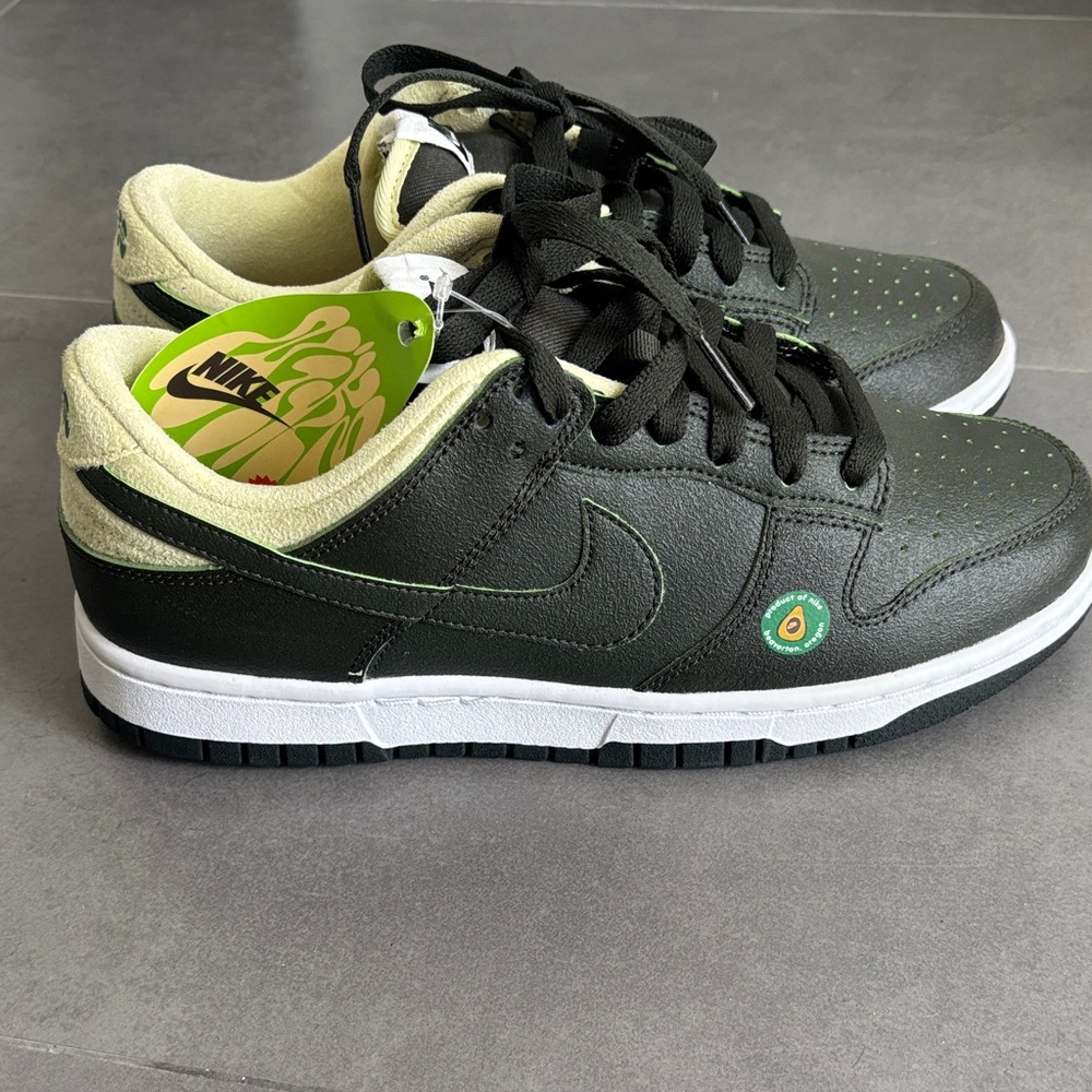 Brand New Nike Green and Lime Limited Edition Avacado Sneakers
